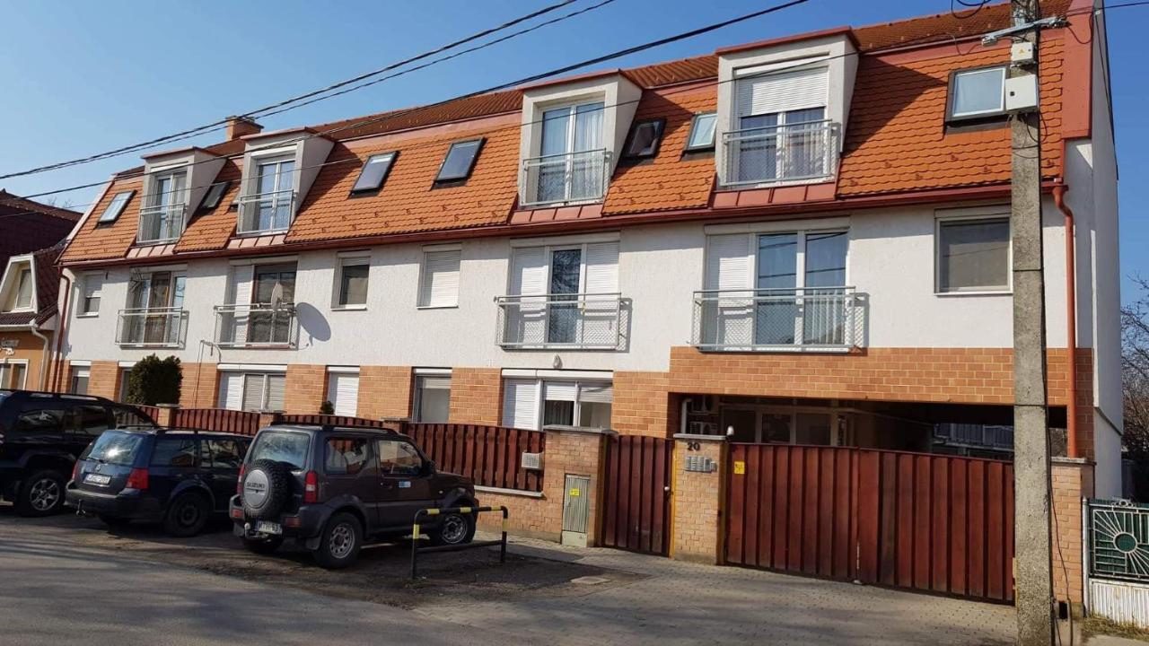 Fischer Apartman 2 Hajdúszoboszló Exteriör bild