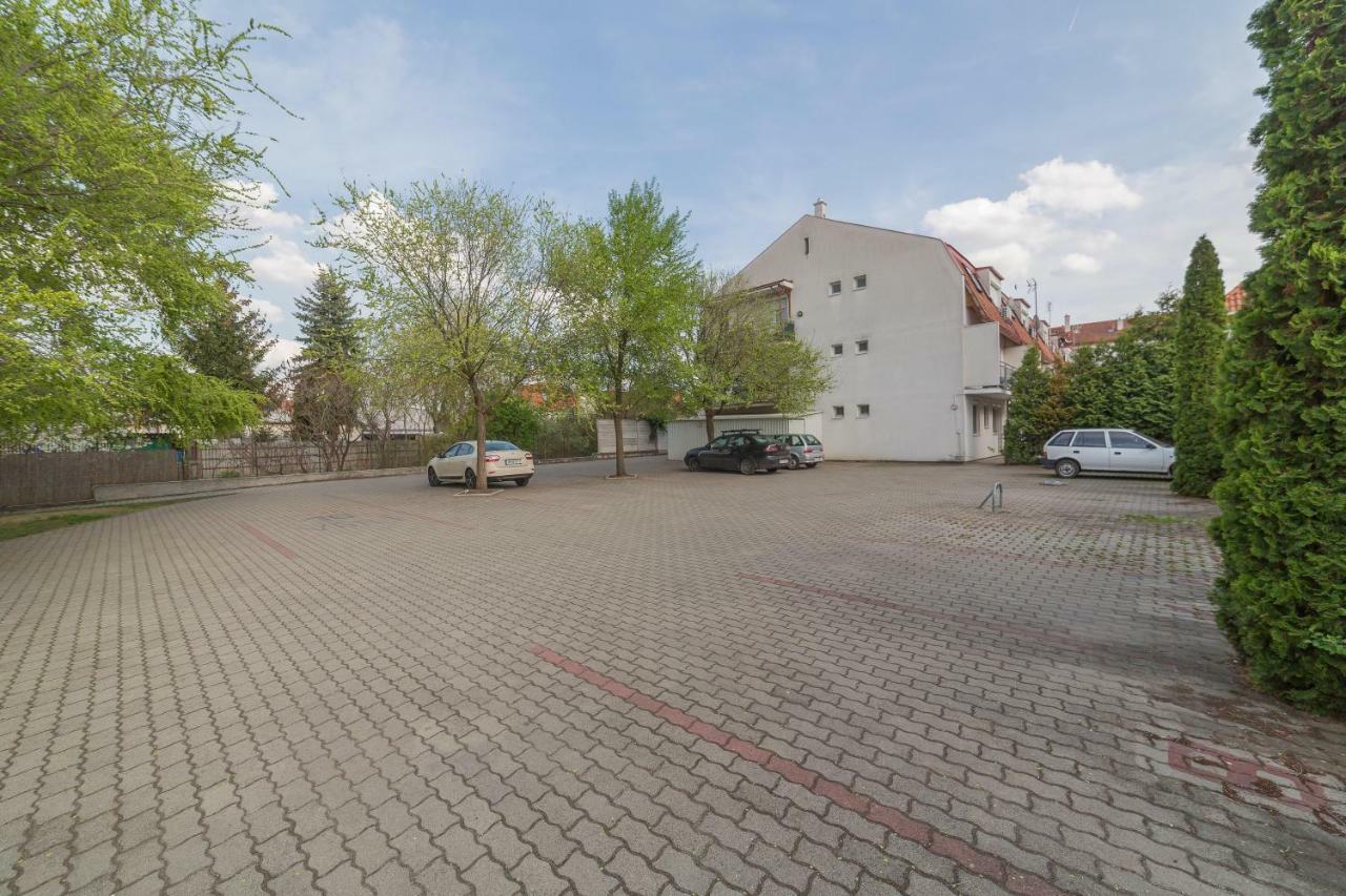 Fischer Apartman 2 Hajdúszoboszló Exteriör bild
